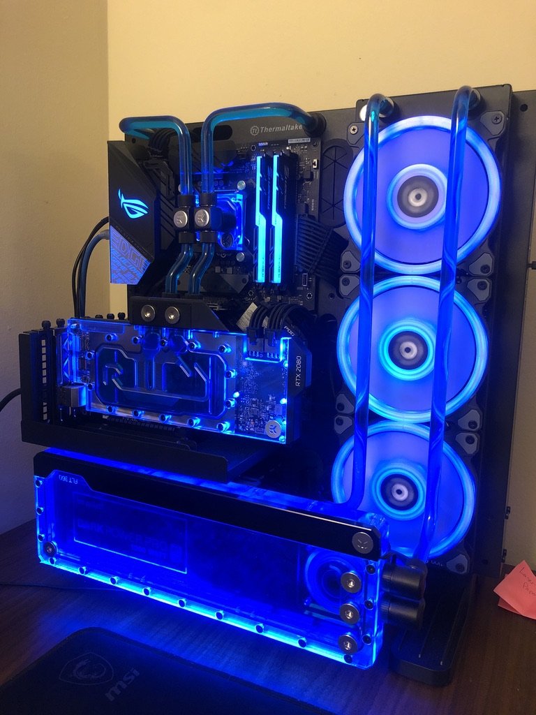 Custom liquid-cooled computer